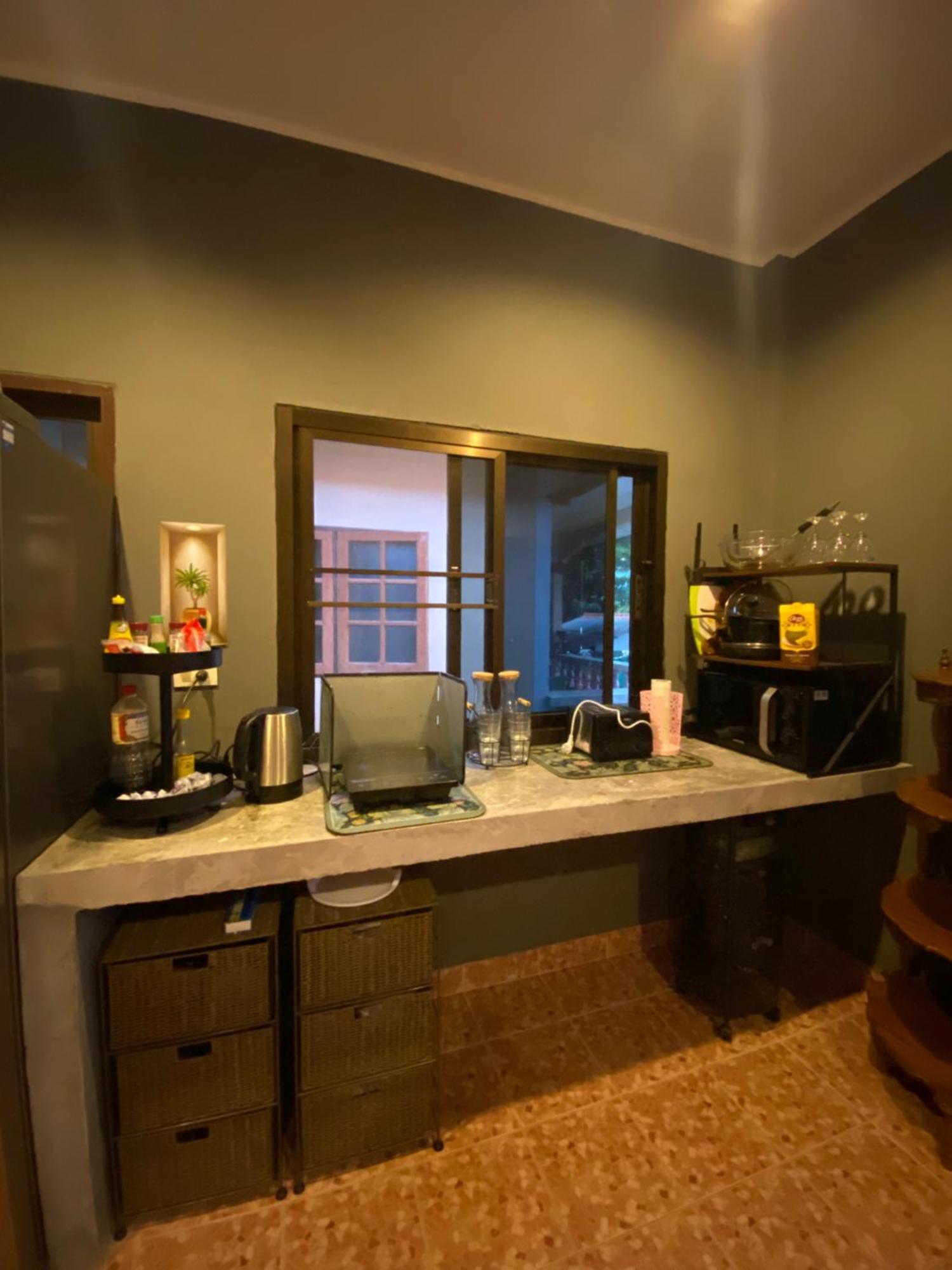 Beachfront Bungalow South Of Phuket ภายนอก รูปภาพ