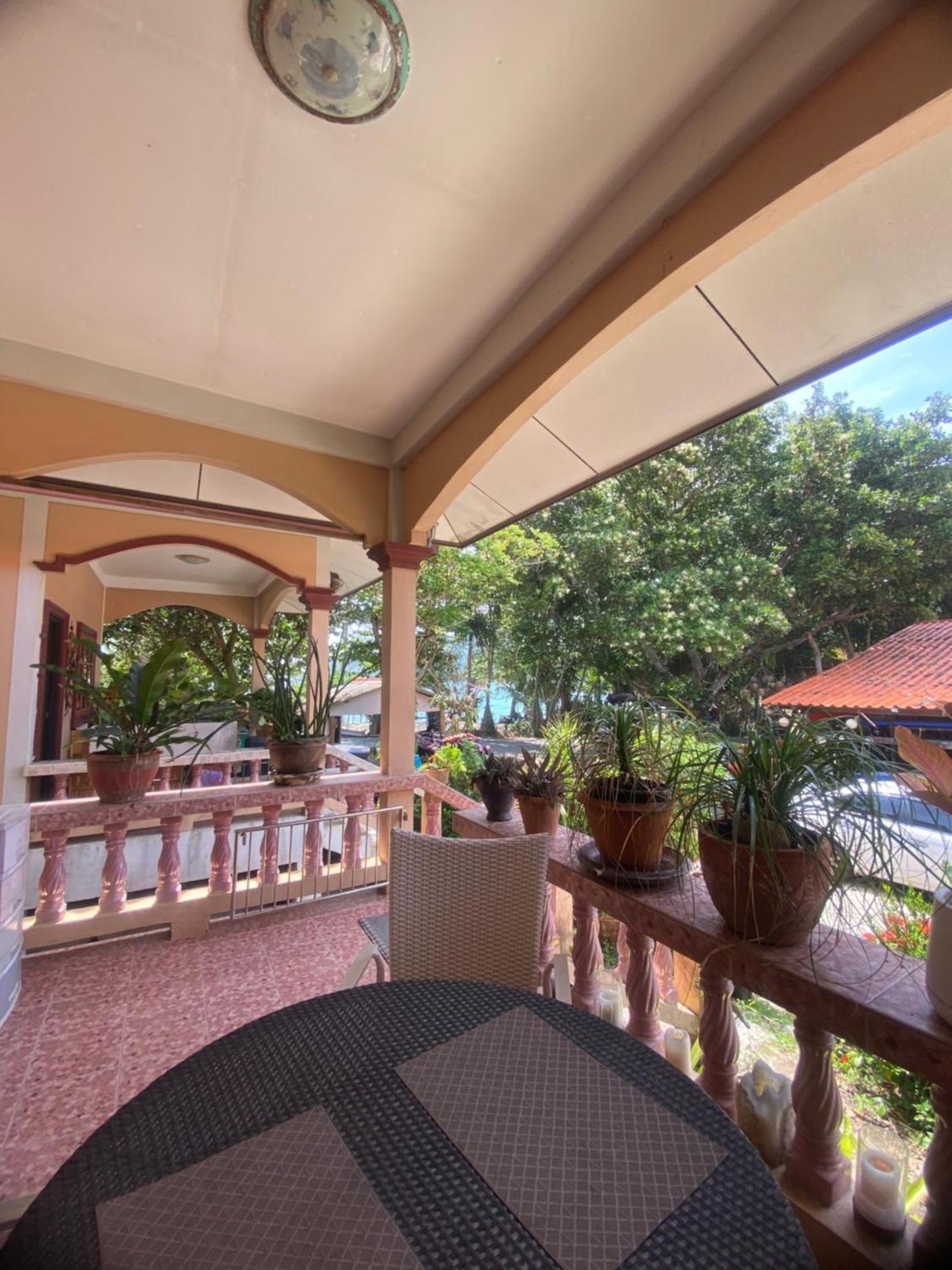 Beachfront Bungalow South Of Phuket ภายนอก รูปภาพ